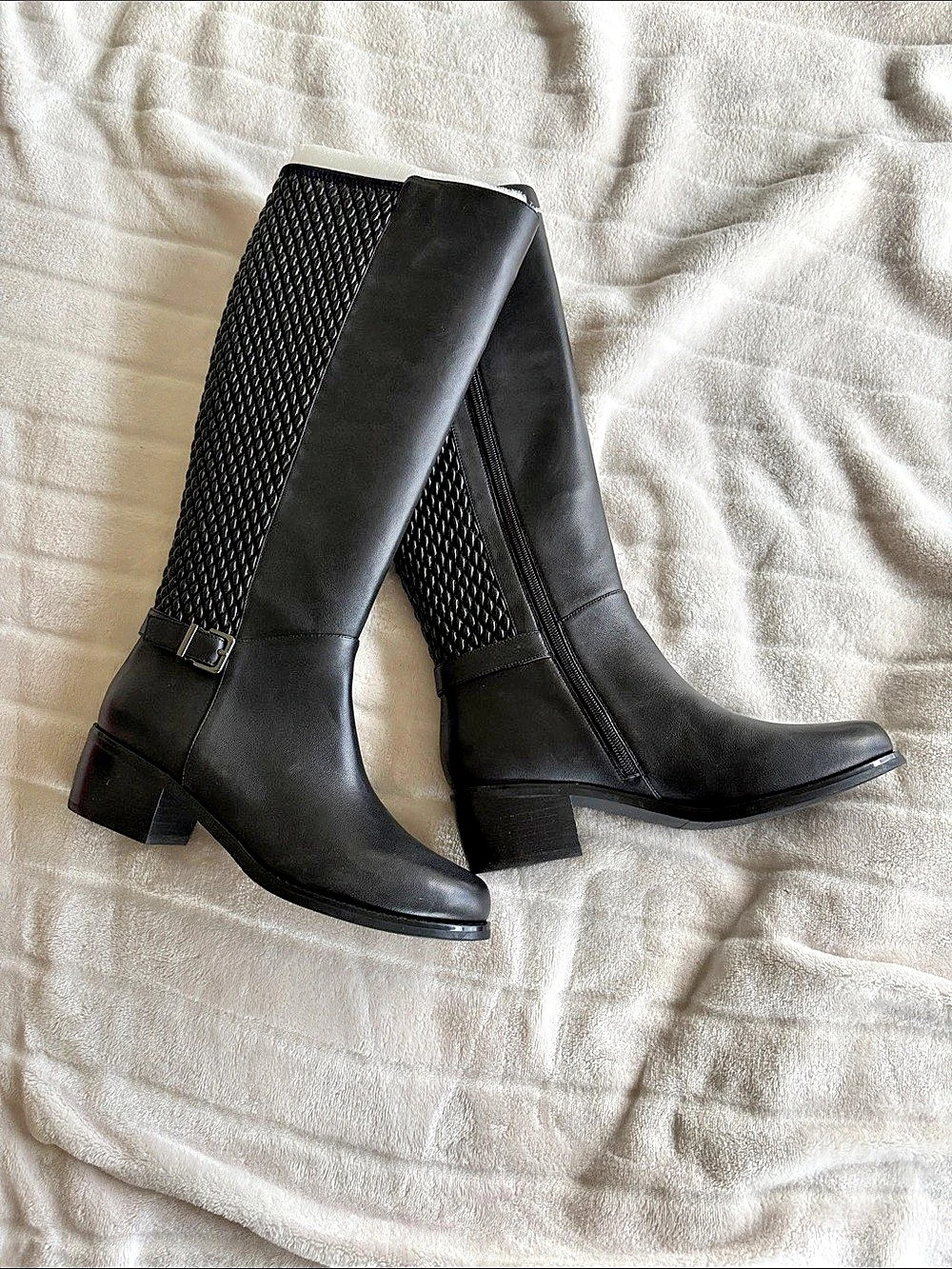 VANELi Venus Black Quilted Black Leather Boots NWT/NIB size 9